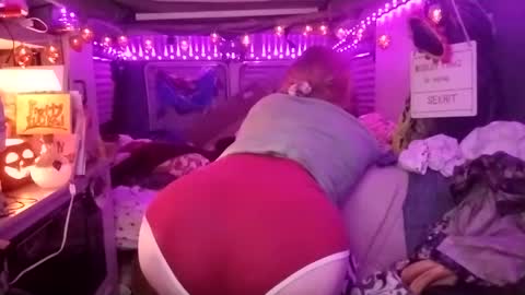 LesleyGumGrass- The Boring Trans girl online show from 09/26/25, 05:11