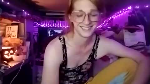 LesleyGumGrass- The Boring Trans girl online show from 10/20/25, 10:10