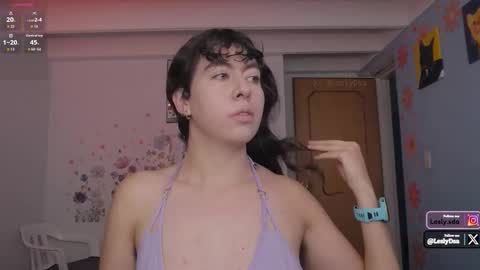 Lesly online show from 11/21/25, 01:54