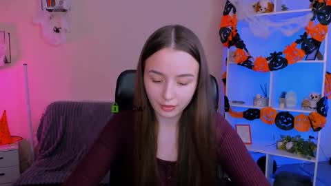 leslie_bird online show from 11/01/25, 10:28