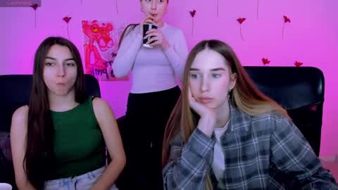 leslie_bird online show from 04/27/26, 09:07