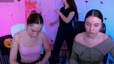 leslie_bird online show from 04/29/26, 09:02
