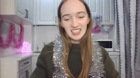  LESLIE   online show from 12/16/24, 08:05