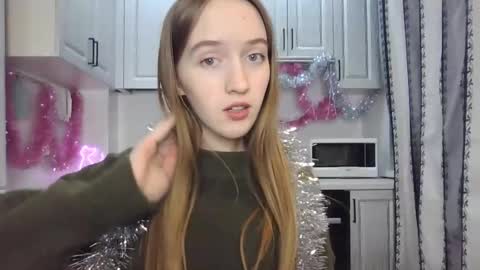  LESLIE   online show from 12/22/24, 07:52