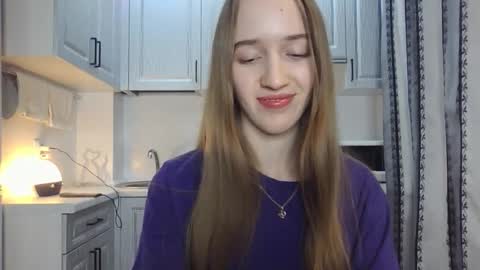 Snapshot of leslie_my_lovee chatting on 10/02/25, 07:21 LESLIE online show from 10/02/25, 07:21