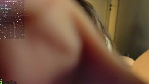 Snapshot of leslie_scottt chatting on 07/12/26, 01:07 Leslie online show from 07/12/26, 01:07