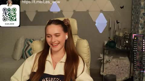 LeslieKorfs online show from 10/25/25, 09:09