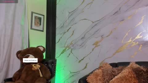 I am here from Monday to Friday from 730 am to 130 pm Colombia time and saturday from 500 am to 1000 am .... Soon Blue page online show from 11/15/25, 01:07