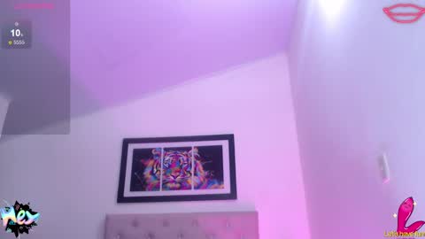 Snapshot of leslyandika chatting on 01/11/25, 11:56 LeslyAndika online show from 01/11/25, 11:56