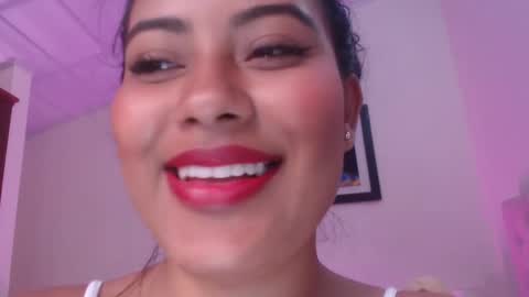 Snapshot of leslyandika chatting on 03/08/25, 06:26 LeslyAndika online show from 03/08/25, 06:26