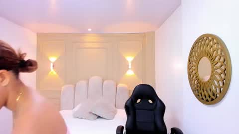   online show from 06/20/26, 07:38