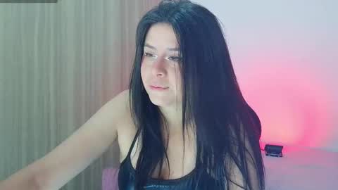 Snapshot of leslystone_ chatting on 04/15/26, 02:40 Lesly online show from 04/15/26, 02:40