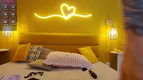 Lessy online show from 10/15/25, 03:17