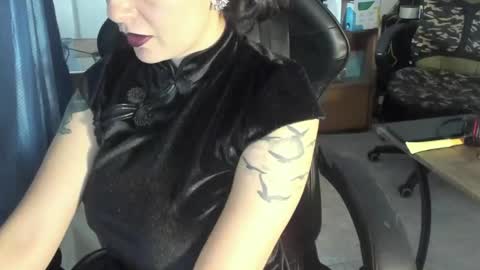 Snapshot of lestatdlion chatting on 04/01/26, 01:41 lestatdlion online show from 04/01/26, 01:41