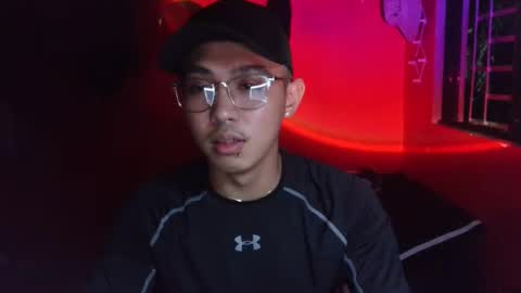 Snapshot of lesteryooo chatting on 03/29/26, 10:26 lesteryooo online show from 03/29/26, 10:26