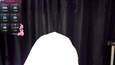 Snapshot of letitiamagett chatting on 07/25/26, 11:08 Emily online show from 07/25/26, 11:08