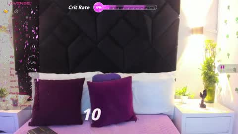 Snapshot of letiziia_sky chatting on 04/15/26, 07:43 letiziia online show from 04/15/26, 07:43