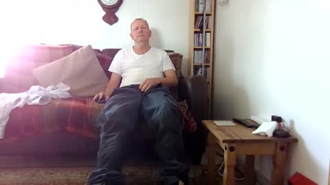 Snapshot of letmestrip chatting on 09/16/25, 01:23 paul online show from 09/16/25, 01:23