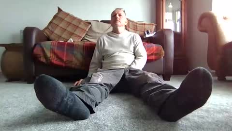 Snapshot of letmestrip chatting on 10/07/25, 11:18 paul online show from 10/07/25, 11:18