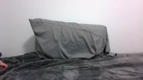 lets_play143 online show from 11/16/25, 05:13