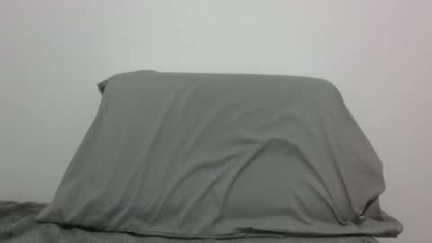 lets_play143 online show from 04/29/26, 04:16