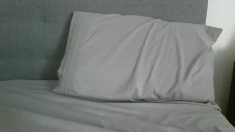 lets_play143 online show from 05/22/26, 01:13