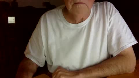 Snapshot of letscum2gether0 chatting on 12/21/24, 02:52 letscum2gether0 online show from 12/21/24, 02:52