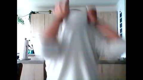 Snapshot of letshavefun2gether68 chatting on 09/27/25, 12:10 letshavefun2gether68 online show from 09/27/25, 12:10