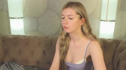 Snapshot of lettablush chatting on 01/11/25, 06:33 letta online show from 01/11/25, 06:33