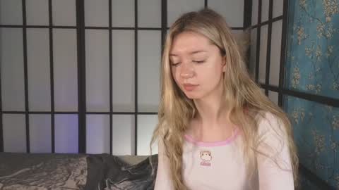 Snapshot of lettablush chatting on 01/16/25, 05:44 letta online show from 01/16/25, 05:44