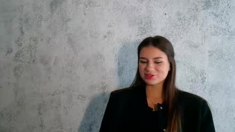 Snapshot of lette_emily chatting on 09/09/25, 06:13 Emily online show from 09/09/25, 06:13