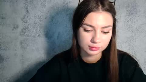 Snapshot of lette_emily chatting on 10/03/25, 11:51 Emily online show from 10/03/25, 11:51