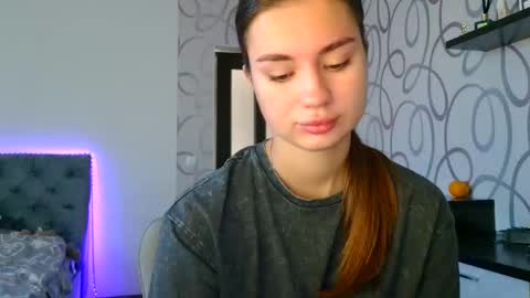 Snapshot of lette_emily chatting on 10/16/25, 06:14 Emily online show from 10/16/25, 06:14