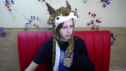 Snapshot of letty_curly chatting on 12/05/24, 09:17 letty_curly online show from 12/05/24, 09:17