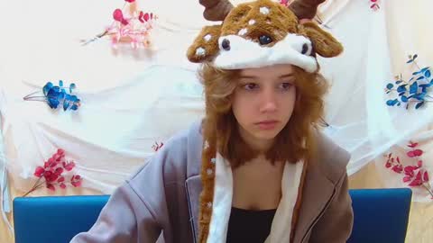 Snapshot of letty_curly chatting on 12/18/24, 06:10 letty_curly online show from 12/18/24, 06:10