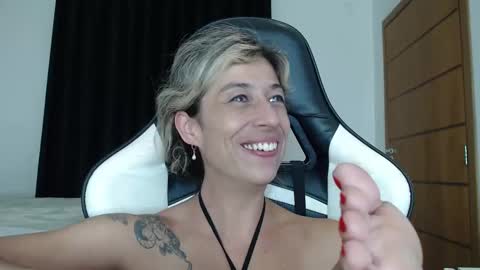 Snapshot of lettywild chatting on 03/06/25, 06:59 Lettywild Queen of Spades online show from 03/06/25, 06:59