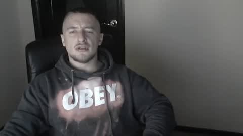 Snapshot of lev1ngston chatting on 12/15/24, 06:26 lev1ngston online show from 12/15/24, 06:26