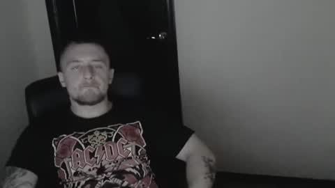 Snapshot of lev1ngston chatting on 12/24/24, 09:44 lev1ngston online show from 12/24/24, 09:44