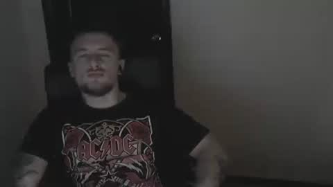 Snapshot of lev1ngston chatting on 12/25/24, 03:29 lev1ngston online show from 12/25/24, 03:29