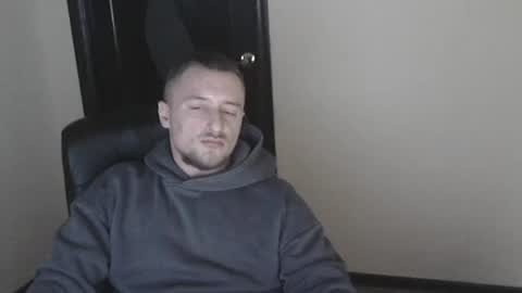 Snapshot of lev1ngston chatting on 12/29/24, 06:05 lev1ngston online show from 12/29/24, 06:05