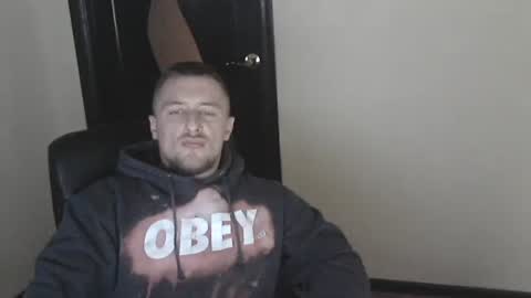 Snapshot of lev1ngston chatting on 12/29/24, 09:09 lev1ngston online show from 12/29/24, 09:09