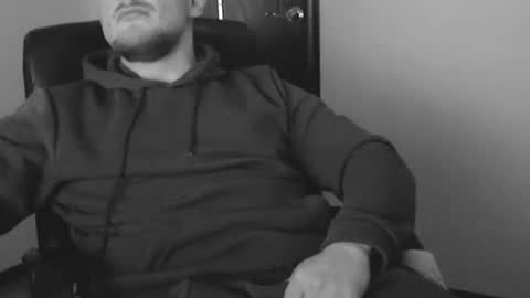 Snapshot of lev1ngston chatting on 01/02/25, 11:38 lev1ngston online show from 01/02/25, 11:38