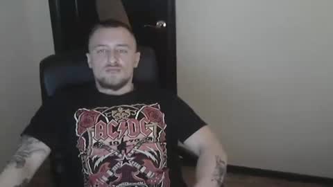 Snapshot of lev1ngston chatting on 01/07/25, 06:45 lev1ngston online show from 01/07/25, 06:45