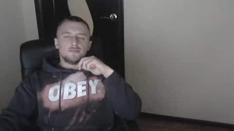 Snapshot of lev1ngston chatting on 01/09/25, 08:24 lev1ngston online show from 01/09/25, 08:24