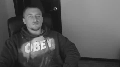 Snapshot of lev1ngston chatting on 01/20/25, 02:43 lev1ngston online show from 01/20/25, 02:43