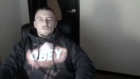 Snapshot of lev1ngston chatting on 01/25/25, 04:46 lev1ngston online show from 01/25/25, 04:46