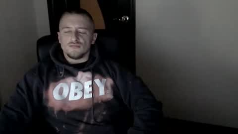 Snapshot of lev1ngston chatting on 01/26/25, 04:09 lev1ngston online show from 01/26/25, 04:09