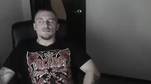 Snapshot of lev1ngston chatting on 01/26/25, 01:58 lev1ngston online show from 01/26/25, 01:58