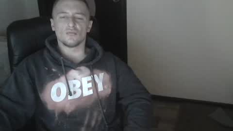 Snapshot of lev1ngston chatting on 02/01/25, 10:48 lev1ngston online show from 02/01/25, 10:48