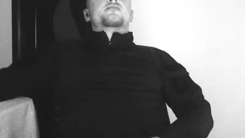 Snapshot of lev1ngston chatting on 09/29/25, 06:13 lev1ngston online show from 09/29/25, 06:13